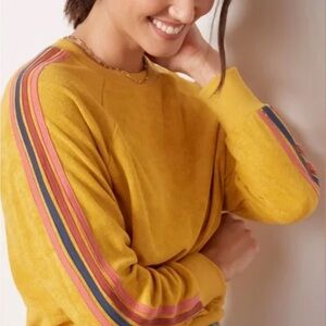 EverEve terrycloth Mustard Yellow Sweater size L